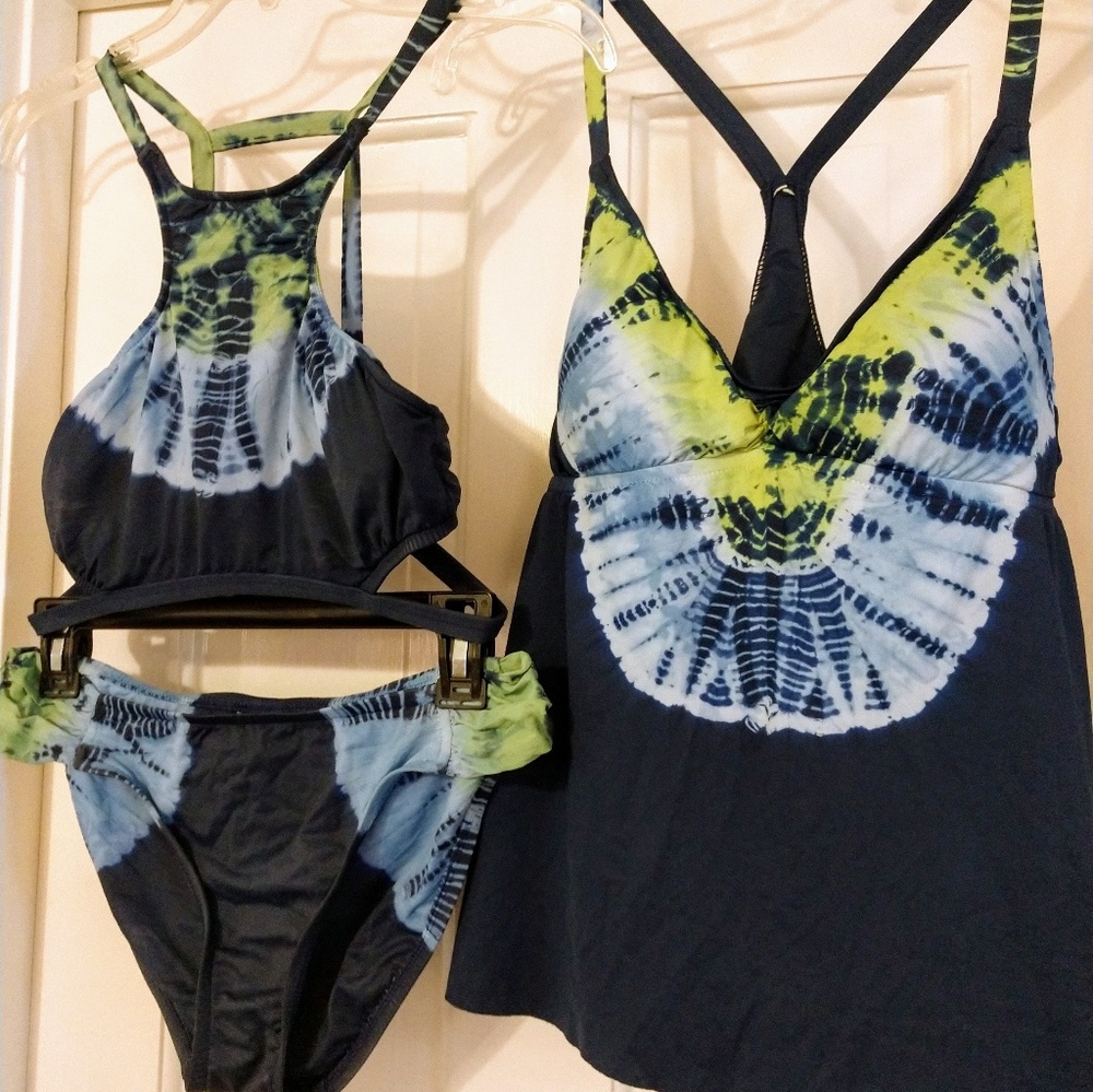 Lucky Brand Half Moon Tie Dye 3 Piece Bikini set
